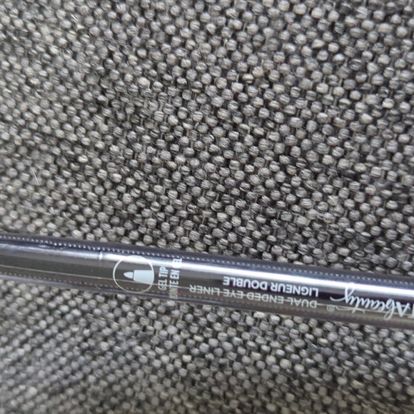 ULTA Beauty Dual Ended Eyeliner Gel Tip and Felt Tip Black NWT - Picture 4 of 5